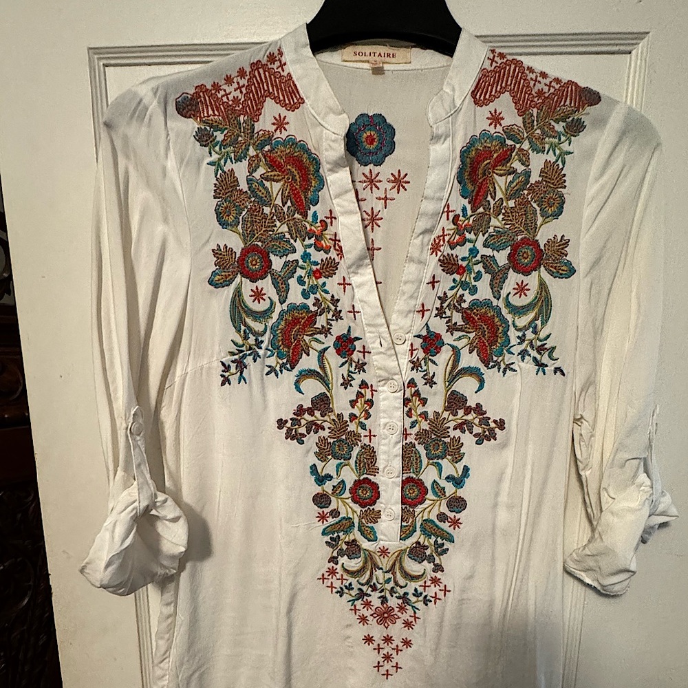 White top with floral embroidery-Solitaire, 100% rayon